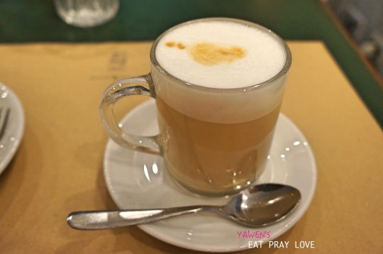 Italy coffee culture_ latte macchiato.jpg